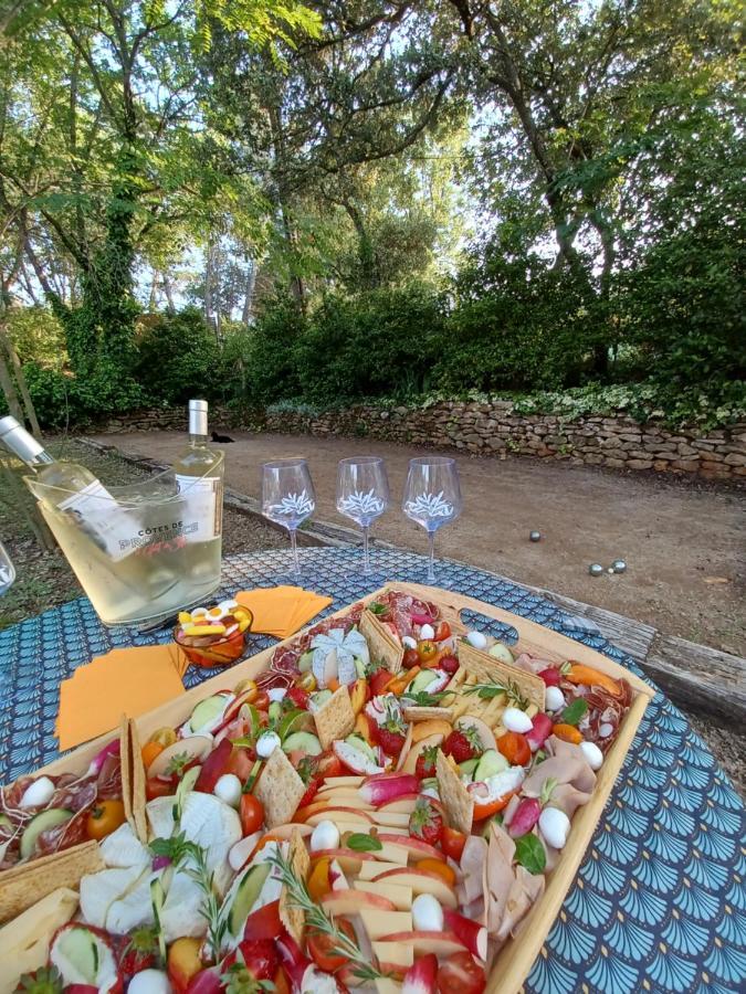 Suite Avec Jardin Entre Aix En Provence, Luberon Et Verdon Peyrolles-en-Provence Exterior foto
